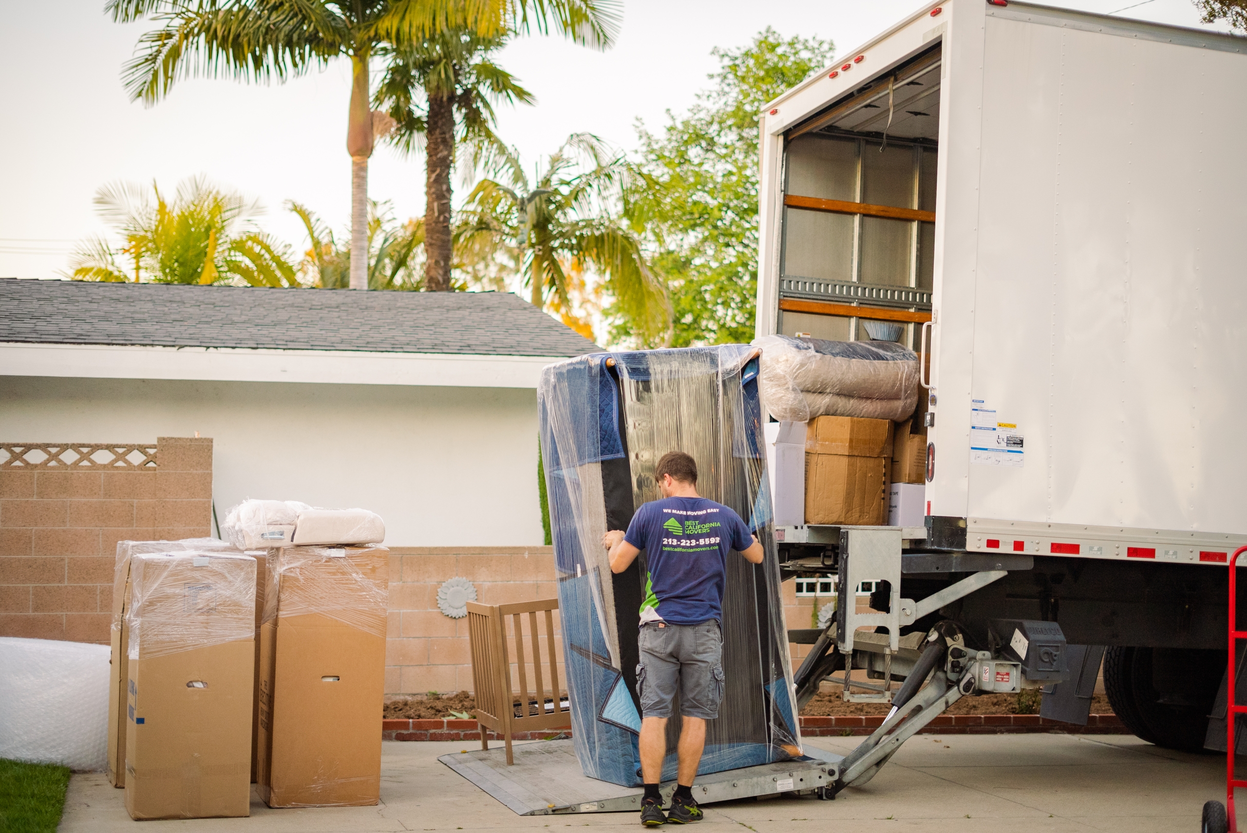 Best California Movers truck on a long-distance move